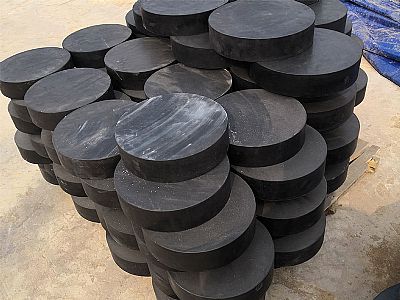 海林市板式橡胶支座由若干层橡胶片与薄钢板经加压硫化